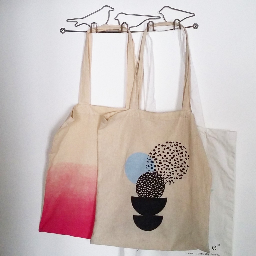 Tote bag